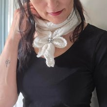 Last inn bildet i Galleri-visningsprogrammet, Fridesfletteskjerf